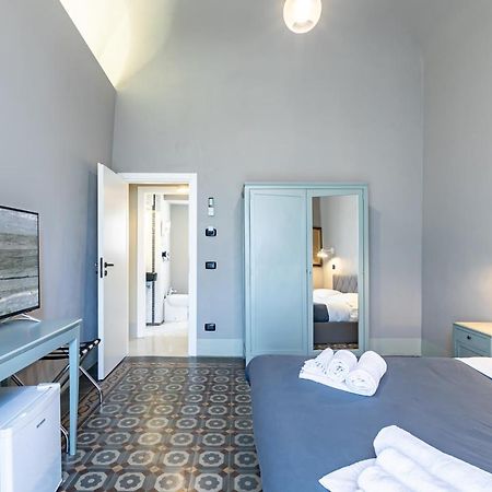 Palazzo Cavarretta - Pinella'S Rooms And Apartment Palermo Exterior photo